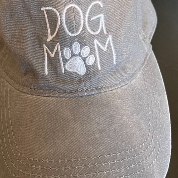 Adult “dog mom” hate, light gray color. - Picture 2 of 3